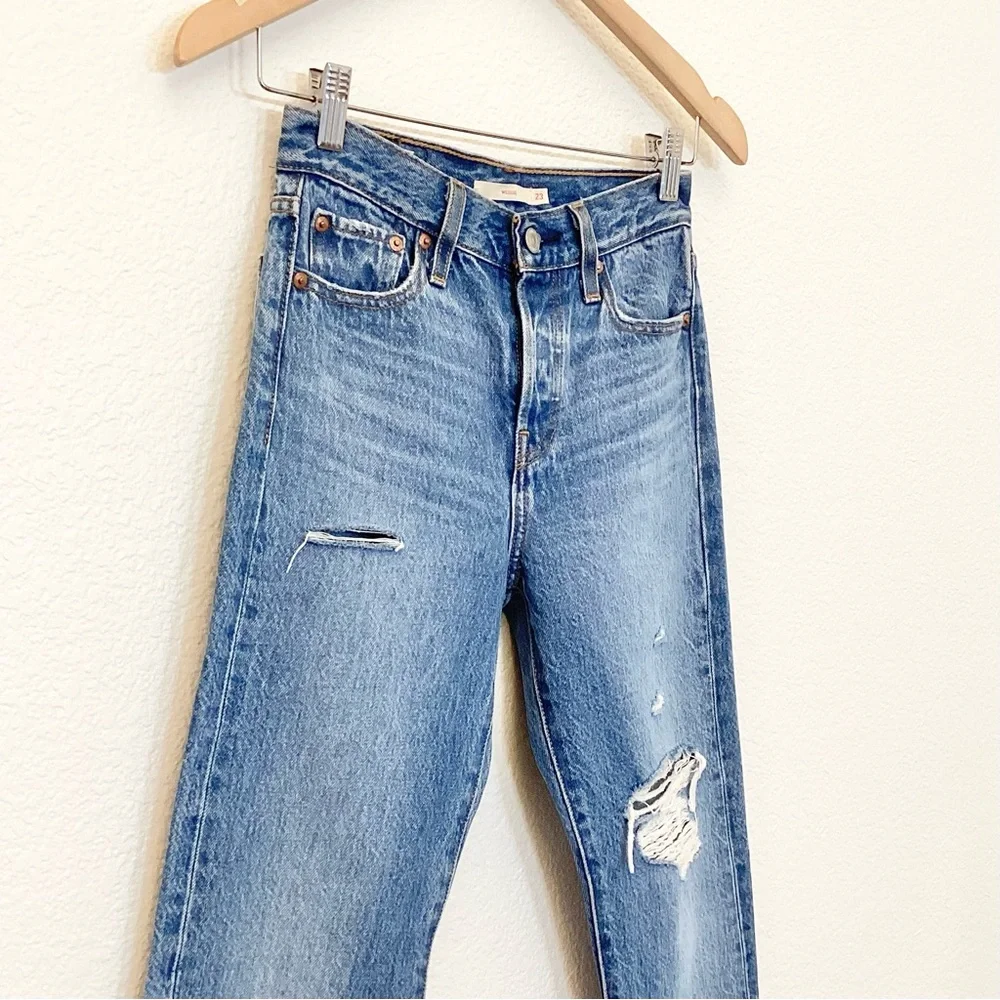 Levi’s Wedgie W23 Premium Icon Women’s Ankle Jeans Distressed 22861-0107